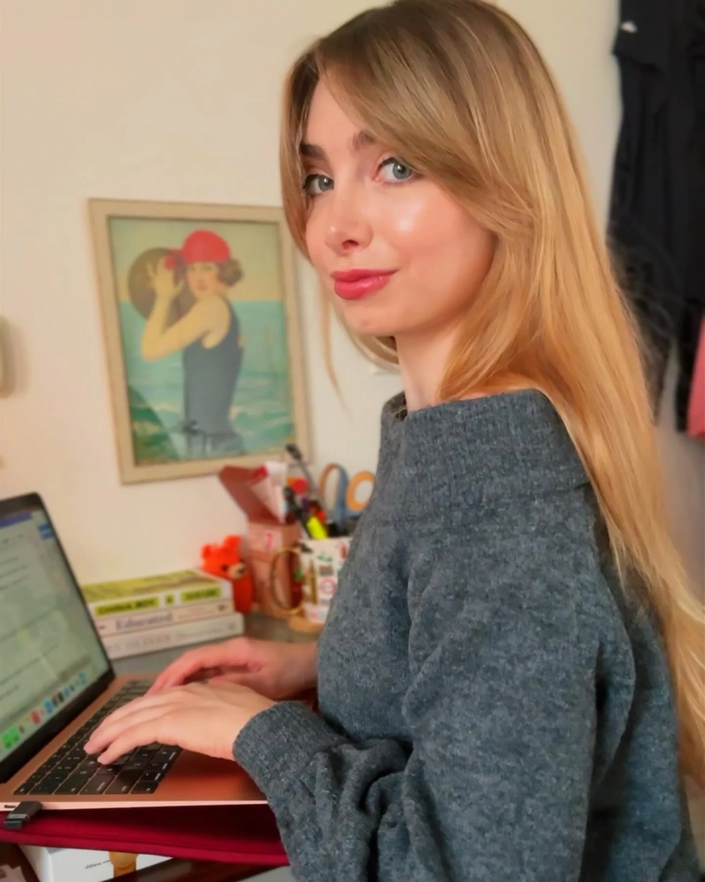 the memoir is finished. even the girl in the painting turned to look. just need an agent now.
&bull;
&bull;
&bull;
&bull;
&bull;
#memoir #bookstagram #writersofinstagram #debutbook #comingsoon #writingcommunity #authorlife