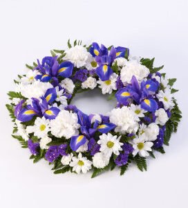 Classic-Wreath-272x300.jpg
