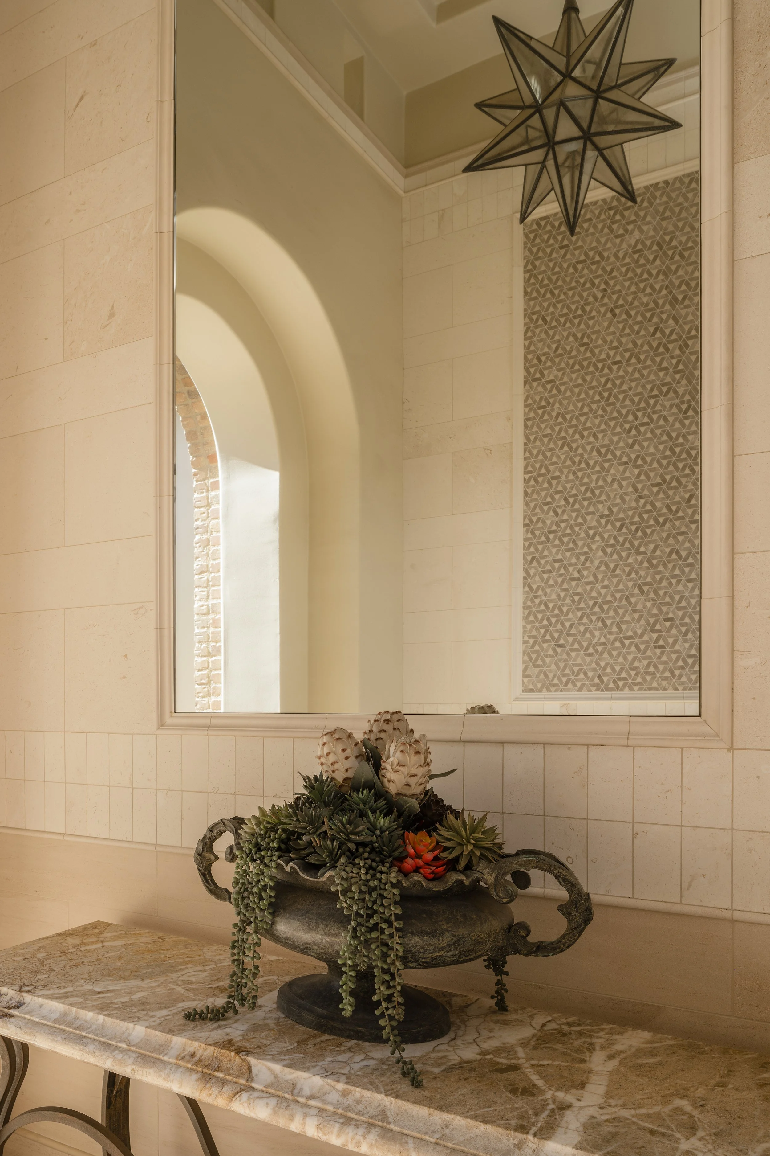 Volterra Courtyard 2.jpg