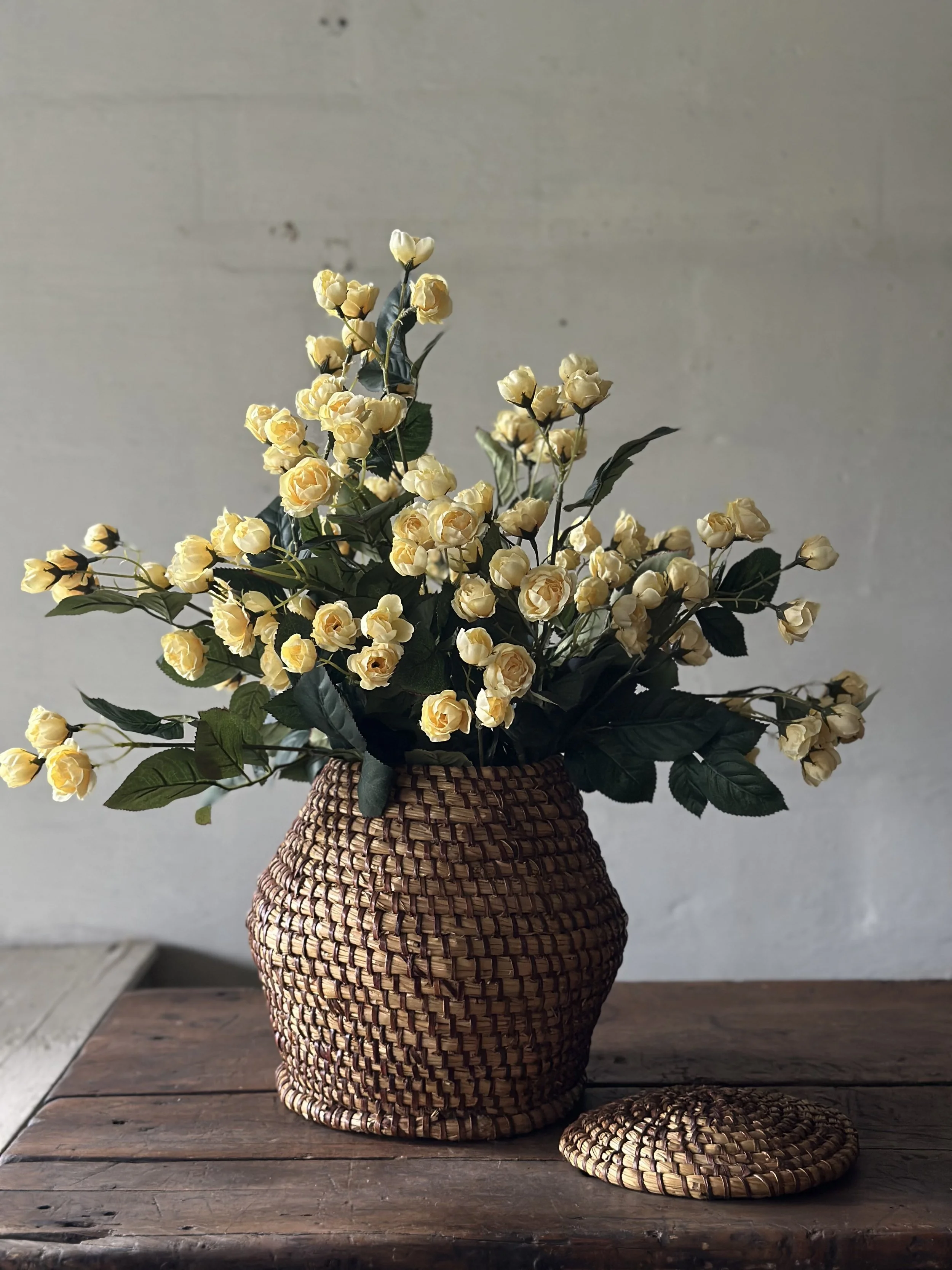 French rye lidded basket