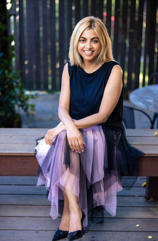 Tahia Lameer, Vedic astrologer and tarot reader, offering personalized readings and spiritual insight through ReadingsWithTahia.com