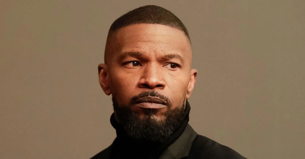 jamiefoxx_creditdrewaltizerphotographyshutterstockcrop_870997.jpg