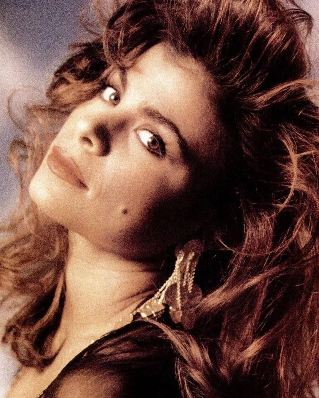 paula-abdul-1990s-18.jpg