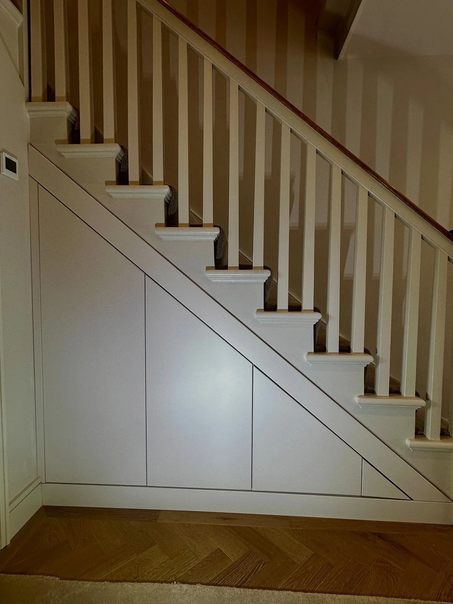 Fresh look for the details that matter 🖌️✨
Understairs storage ✅
2x Radiator covers ✅
Perfectly finished and ready to complete the home design💎
In collaboration with @woodfix_ltd 🤝

#painting #homedecor #freshlook #interiordesign #detaling #luxury