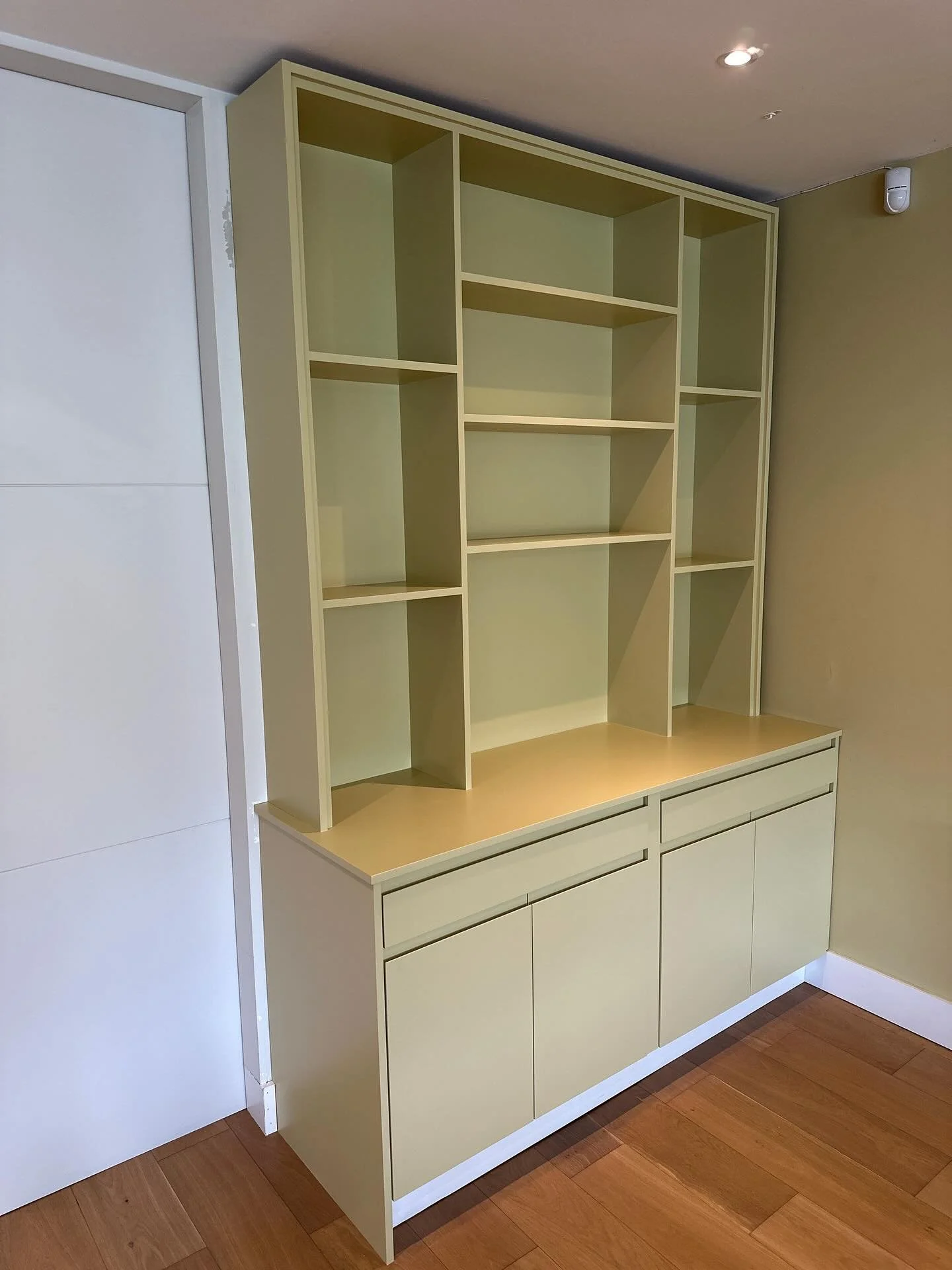 ✨ We&rsquo;ve just completed these two custom-built units, created to perfectly combine functionality with aesthetics!
@woodfix_ltd 

🔹 Minimalist design
🔹 Generous storage space
🔹 Professionally spray-painted in warm olive/mustard tones for a mod