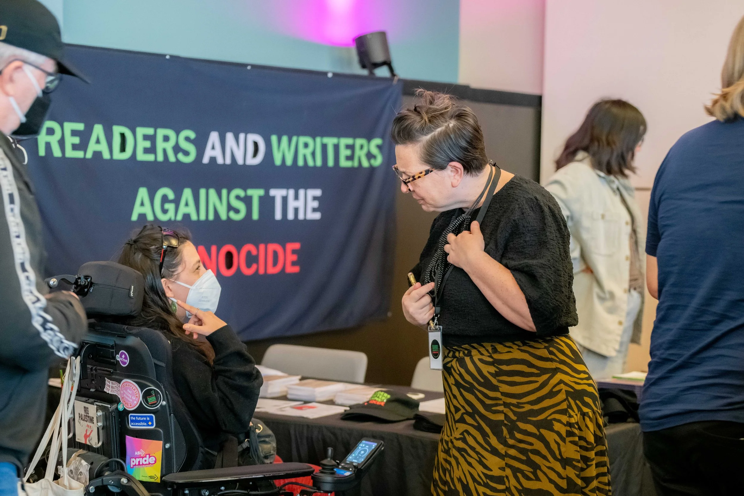 Writing the Neuroqueer Experience_Teague Leigh_180426-3.jpg