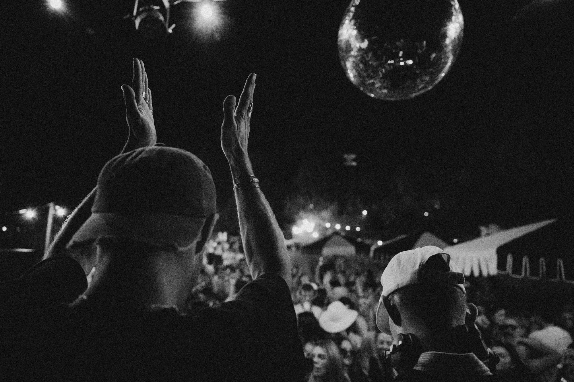 179_Bird in hand_MEAGHAN COLES__MKC2370.jpg