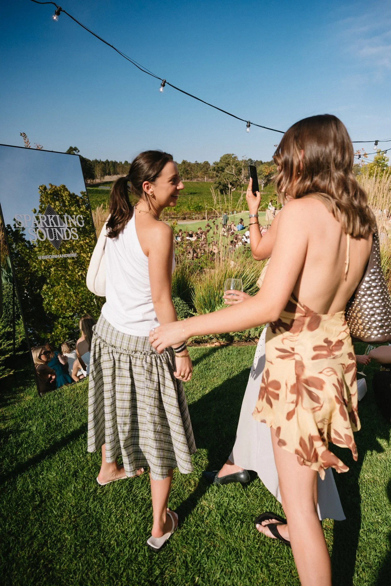 9_Bird in hand_MEAGHAN COLES__MKC0489.jpg