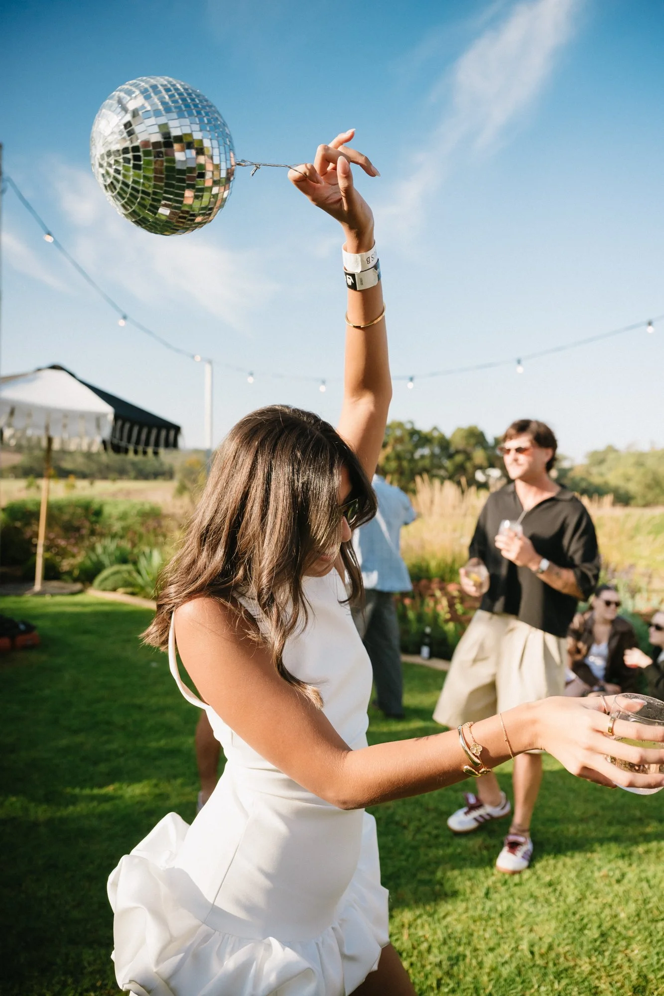 28_Bird in hand_MEAGHAN COLES__MKC0756.jpg