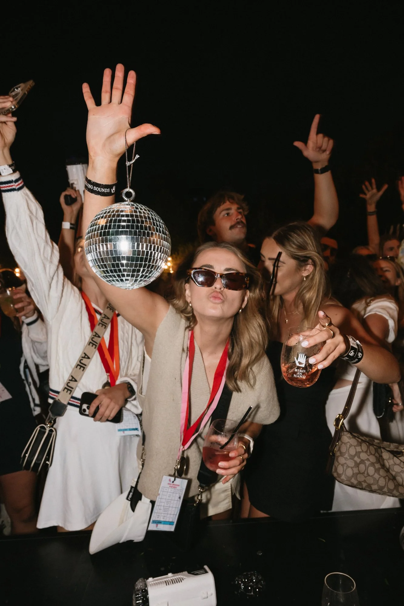 160_Bird in hand_MEAGHAN COLES__MKC2193.jpg