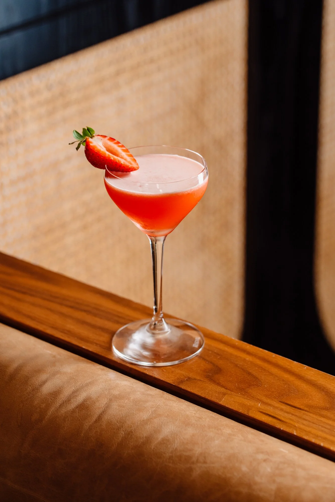 21_Steve the bartender_MEAGHAN COLES__MC18760.jpg