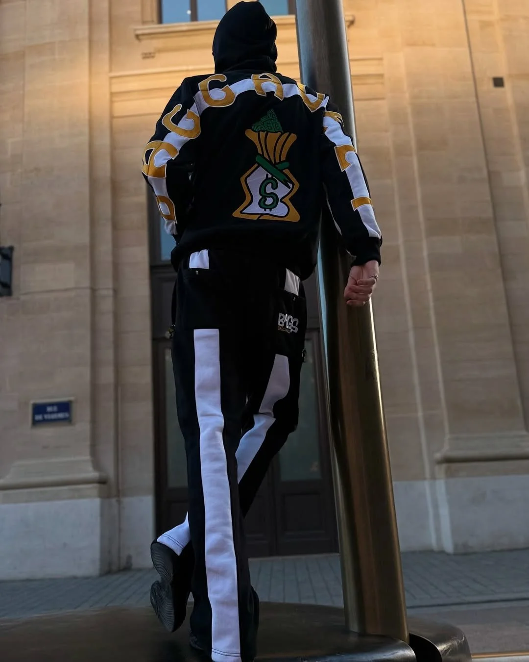 image-1761348931-6.jpg