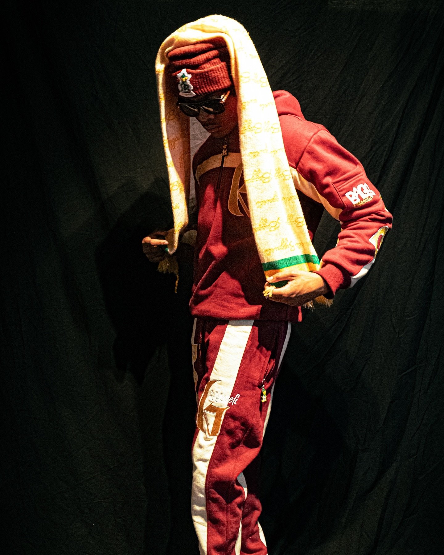 Level up your streetwear game with the Baggaveli Shiesty Maroon Hoodie and Pants Set, designed for the bold and fashion-forward. This premium set combines utility, style, and luxury for a signature look that turns heads.

&bull; Shiesty Hoodie:

&bul