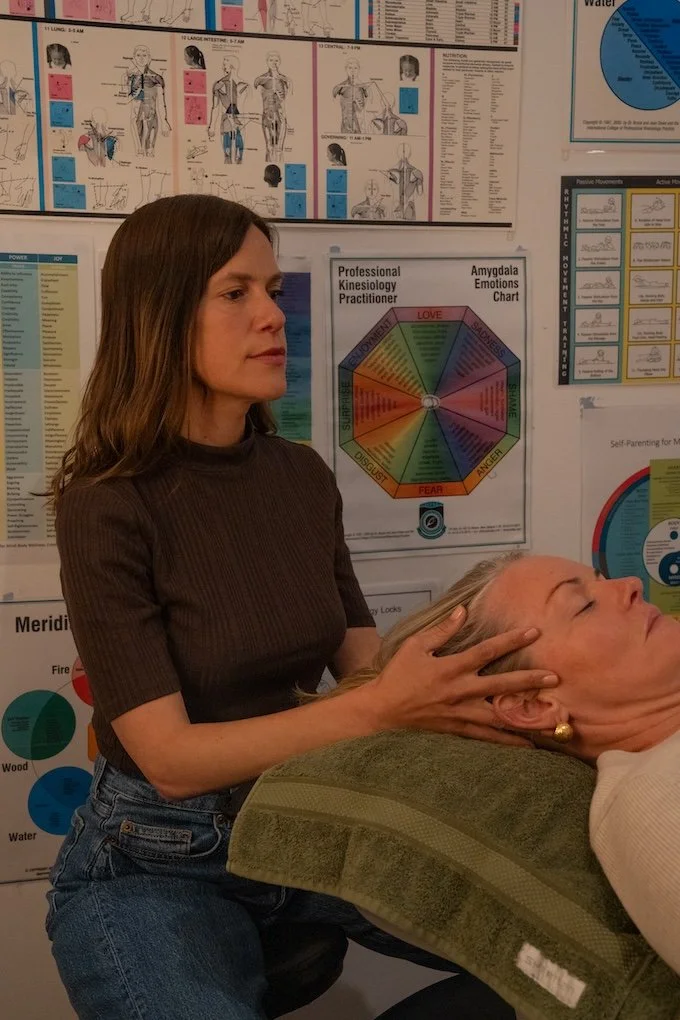 Therapeutic manual therapy for neck and shoulder tension at Port Melbourne Traditional Chinese Medicine, integrated care.