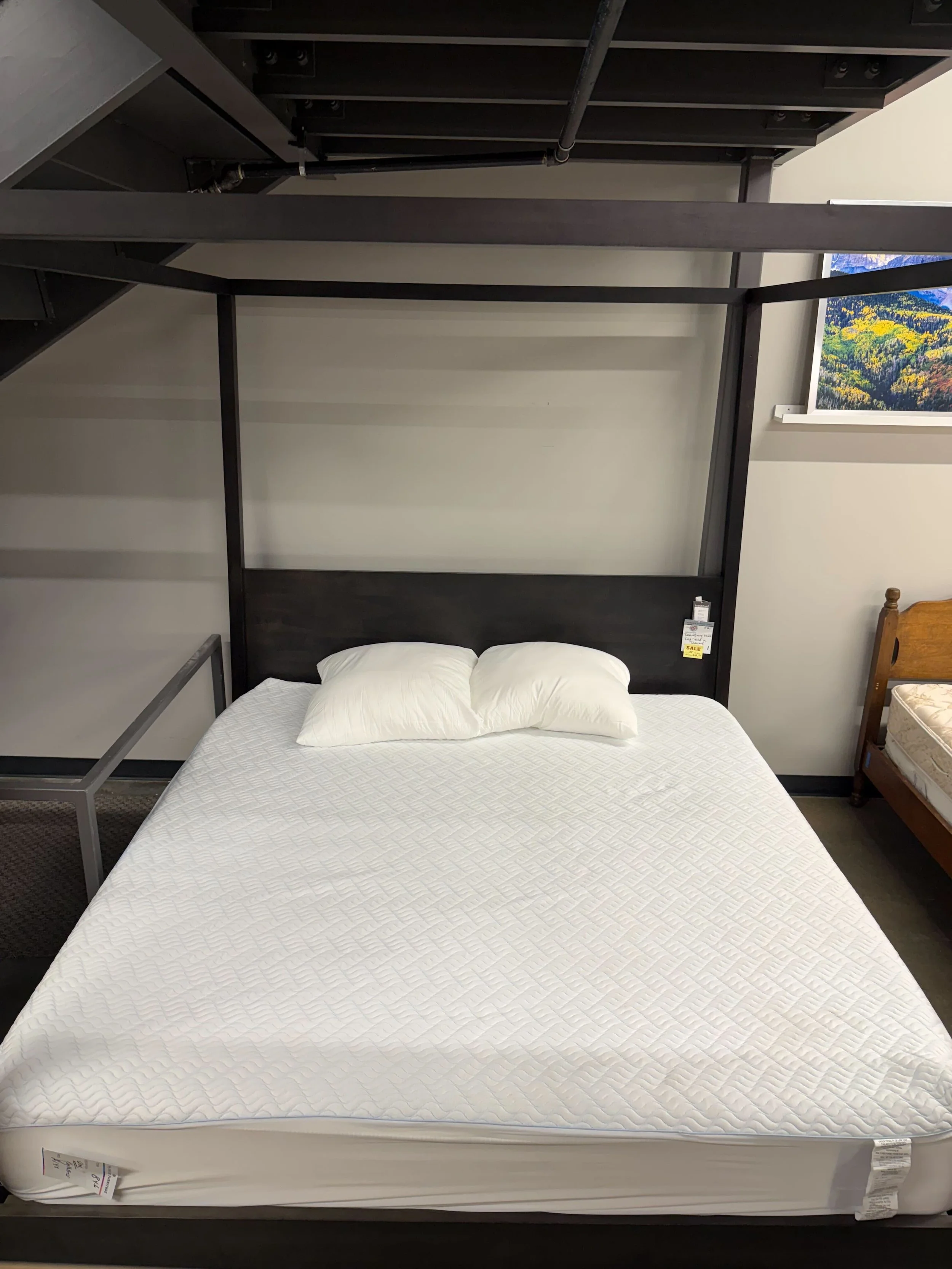 Room & Board Hale King-sized Bed in Charcoal