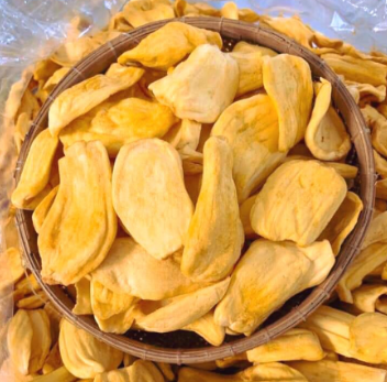 Basket of dried jackfruit chips.