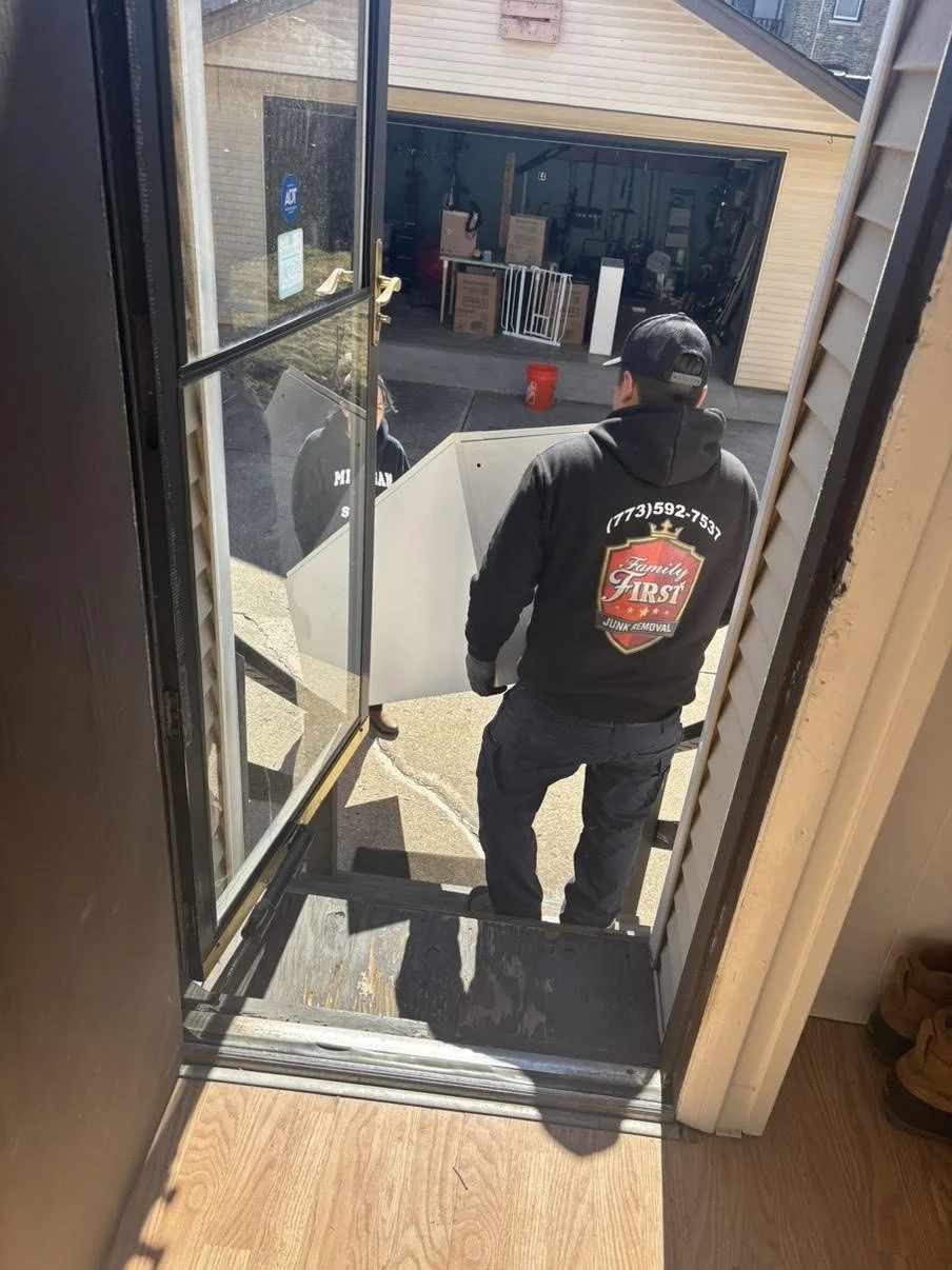 furniture removal chicago compressed.jpg
