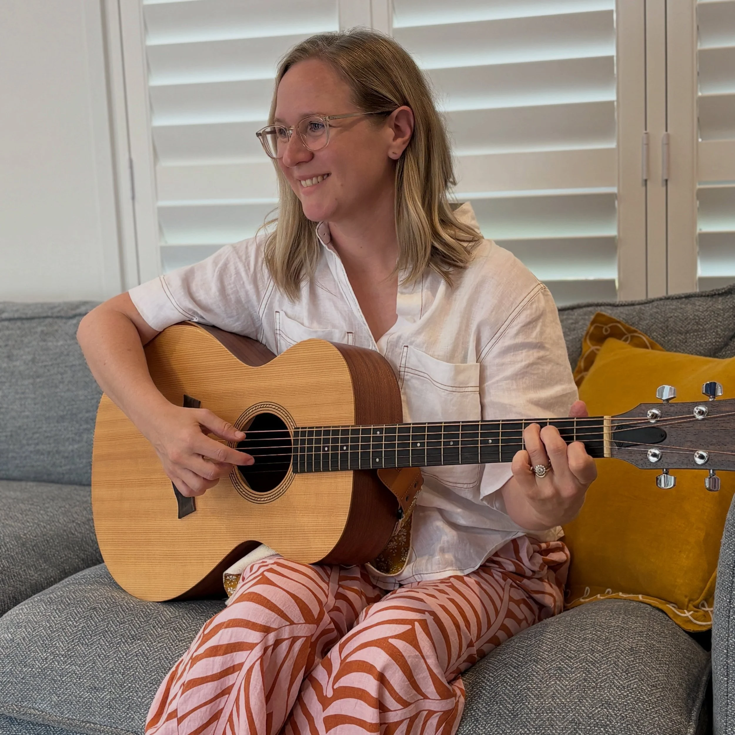 Hi, I&rsquo;m Stef! A few new folks popping up lately, so I&rsquo;d like to introduce myself. I&rsquo;m a Registered Music Therapist, based on Gubbi Gubbi/Kabi Kabi country (Sunshine Coast, QLD). 

I have a special interest in working with participan