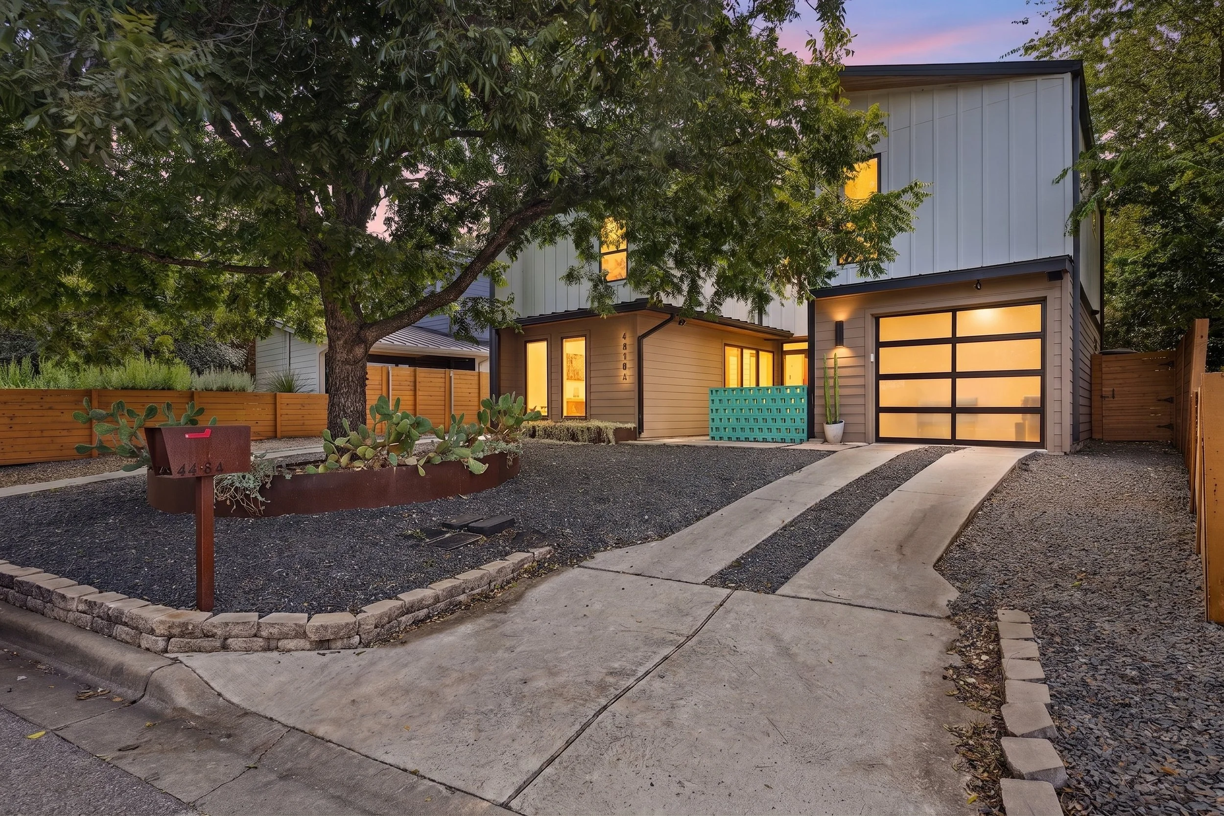 4418 Mt Vernon Stylized 37.jpg