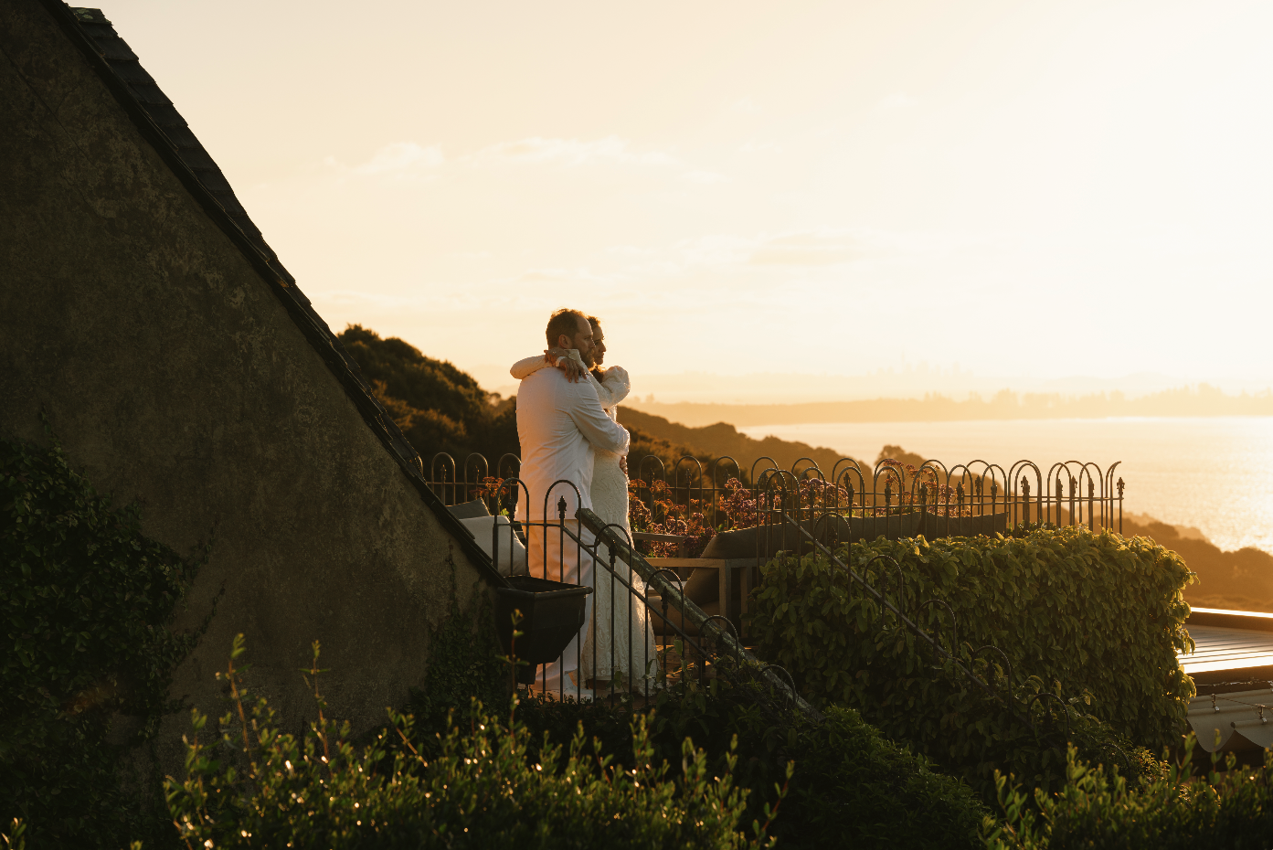 Auckland Wedding Captured by Zedala Creations at Mubrick, Waiheke