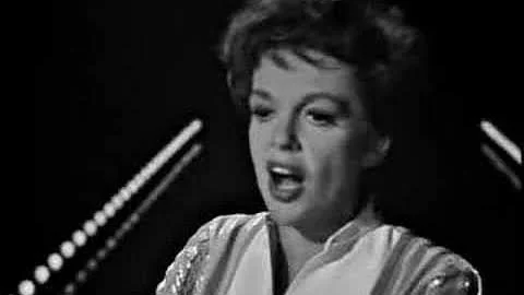 5 Vocal Performances I Return to Again and Again in My Teaching