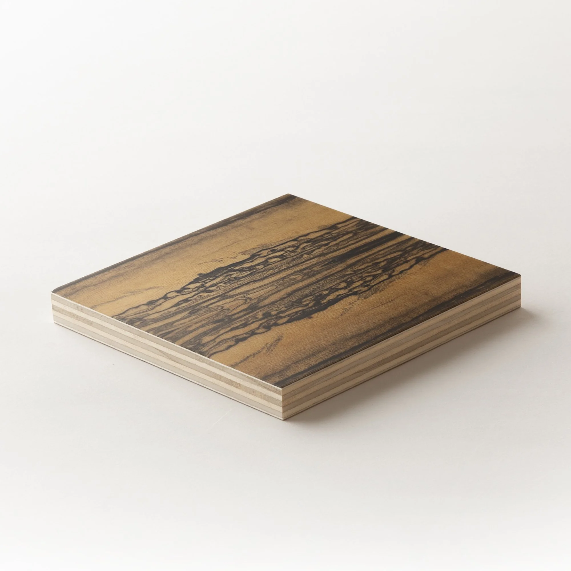 Lamellux — Ebène blanc 2.jpg