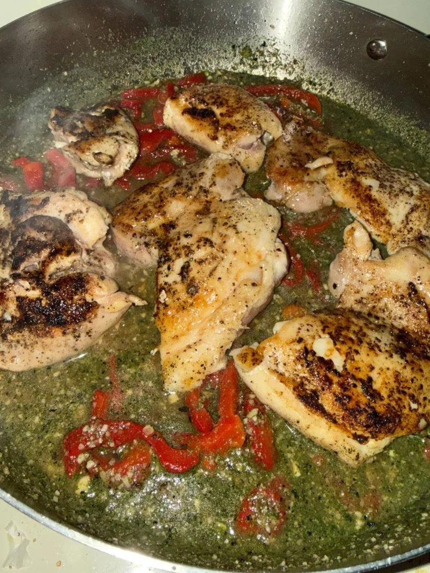 Onion Parsley Dip-Braised Chicken