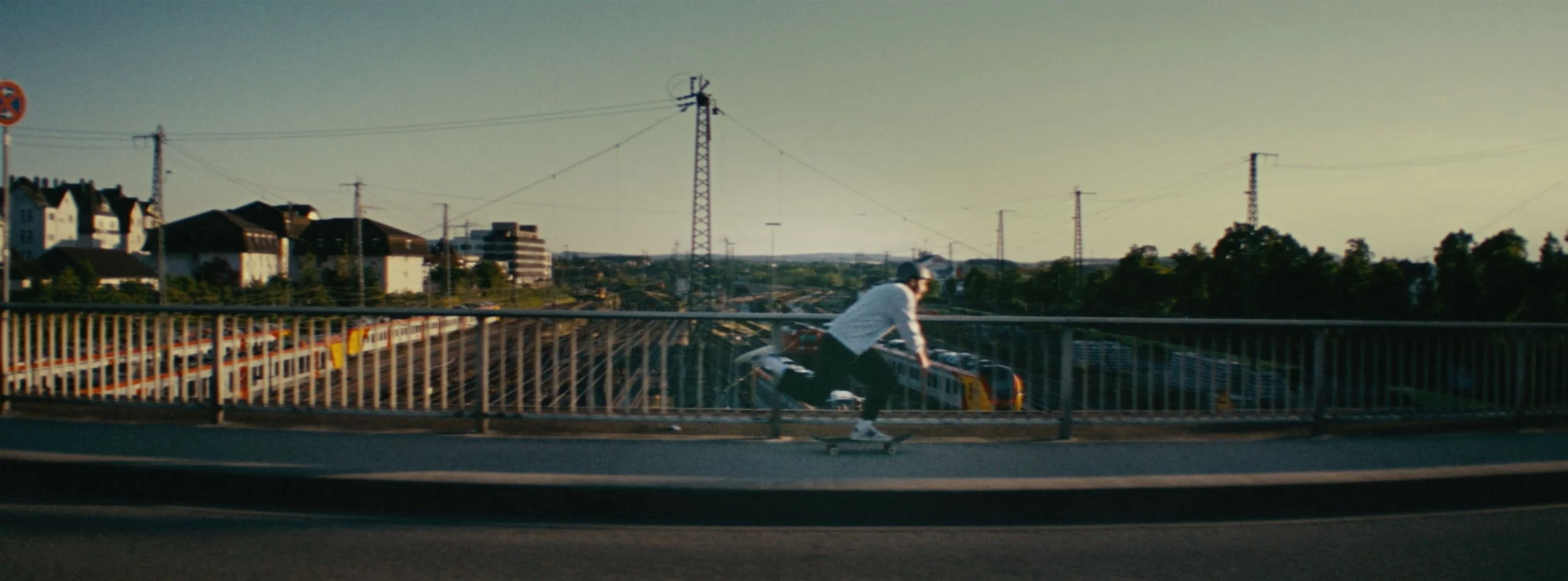 The Wave - Filmstills - 01.jpg