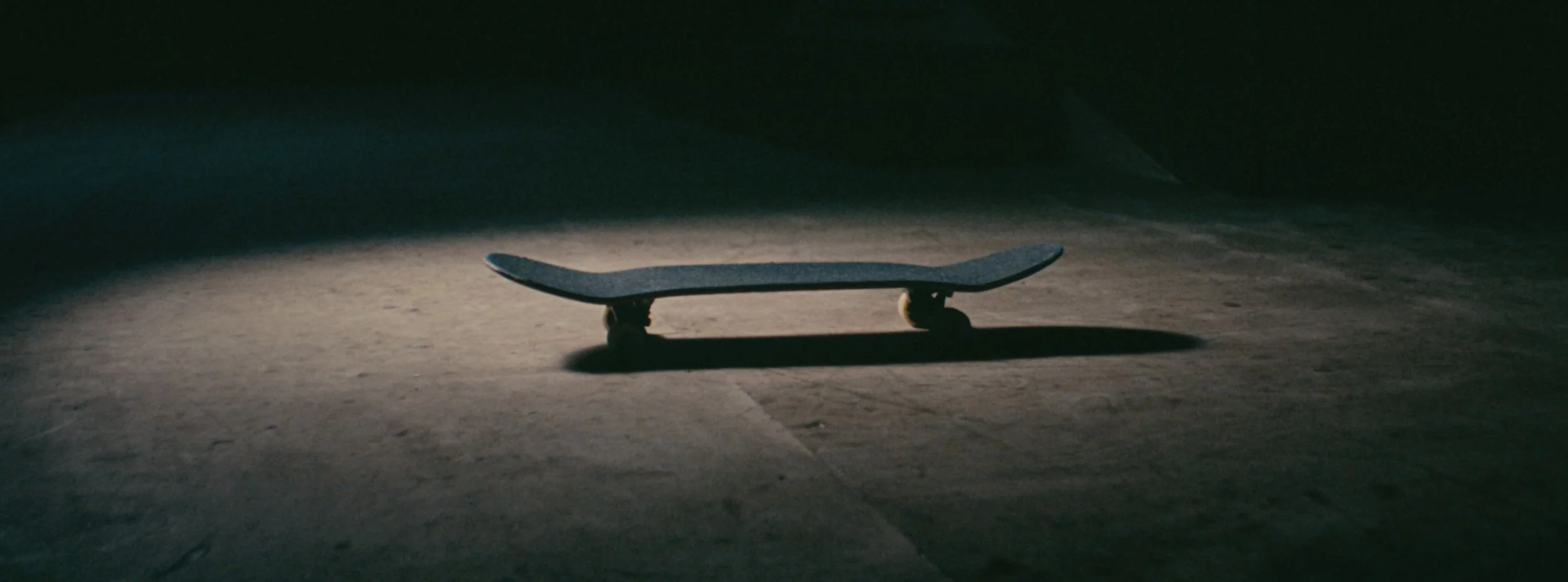The Wave - Filmstills - 05.jpg