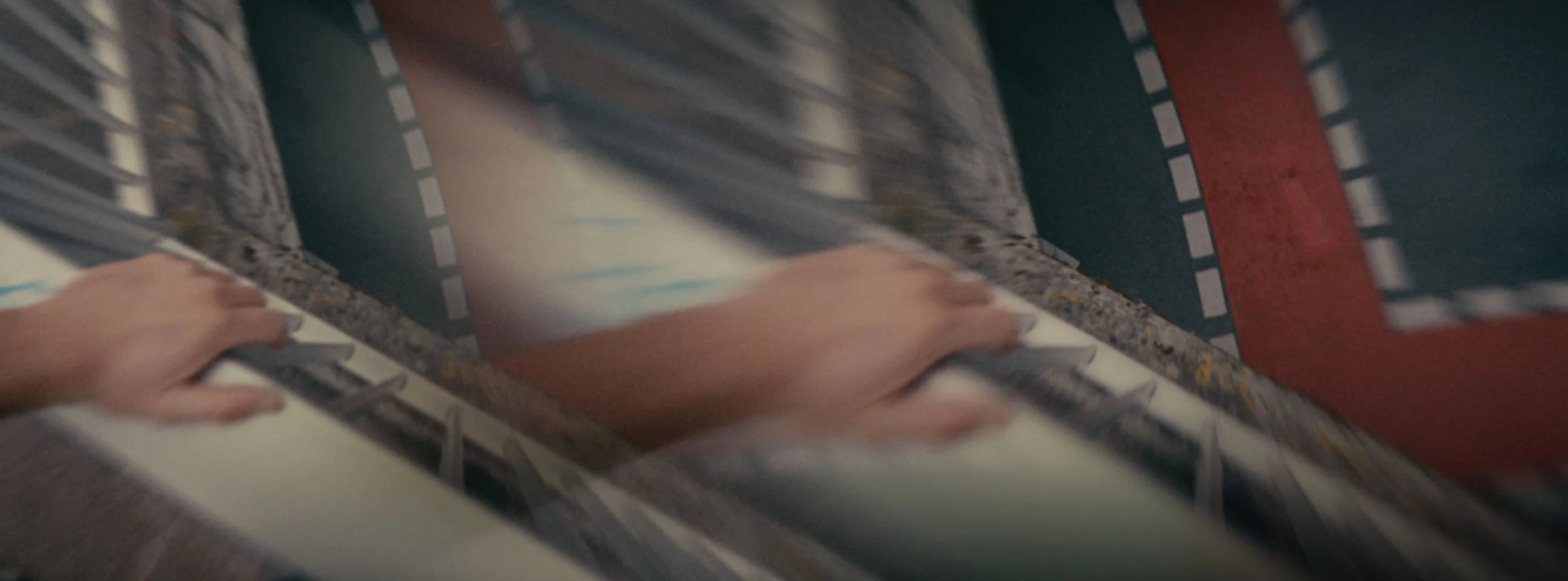 The Wave - Filmstills - 06.jpg