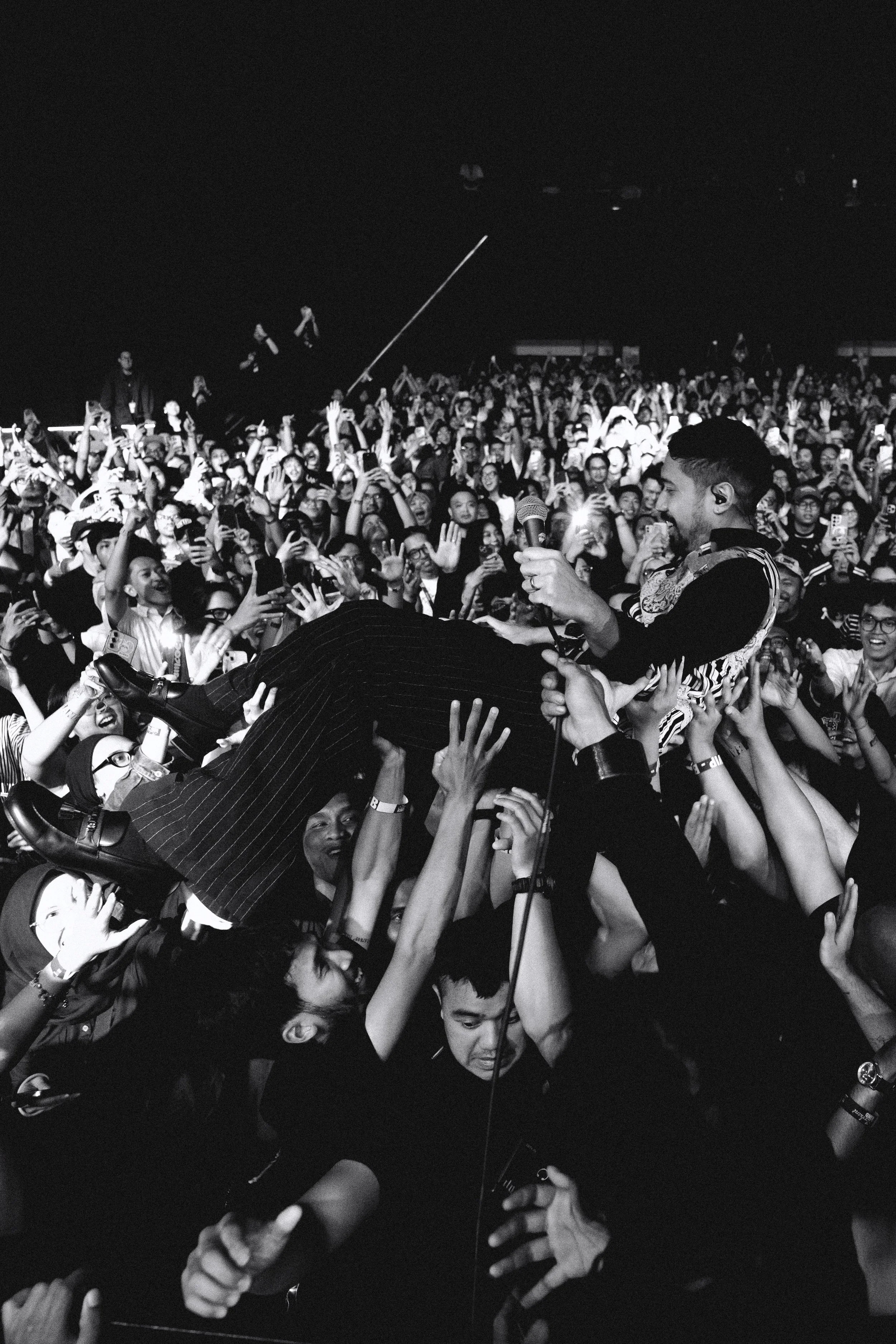 2025-08-16 Elephant Kind - Indonesia Tour Bandung-5596-3.jpg