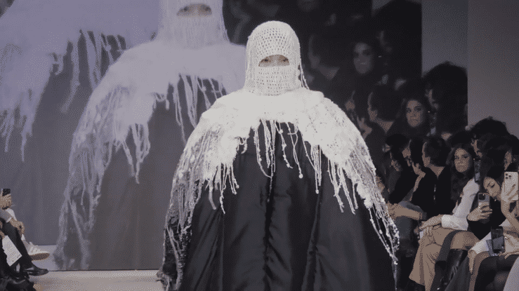 IAAD x FASHION GRADUATE-high.gif