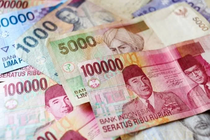 Local Tips: Money &amp; Communication