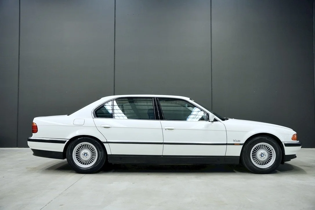 1998 BMW E38 750IL