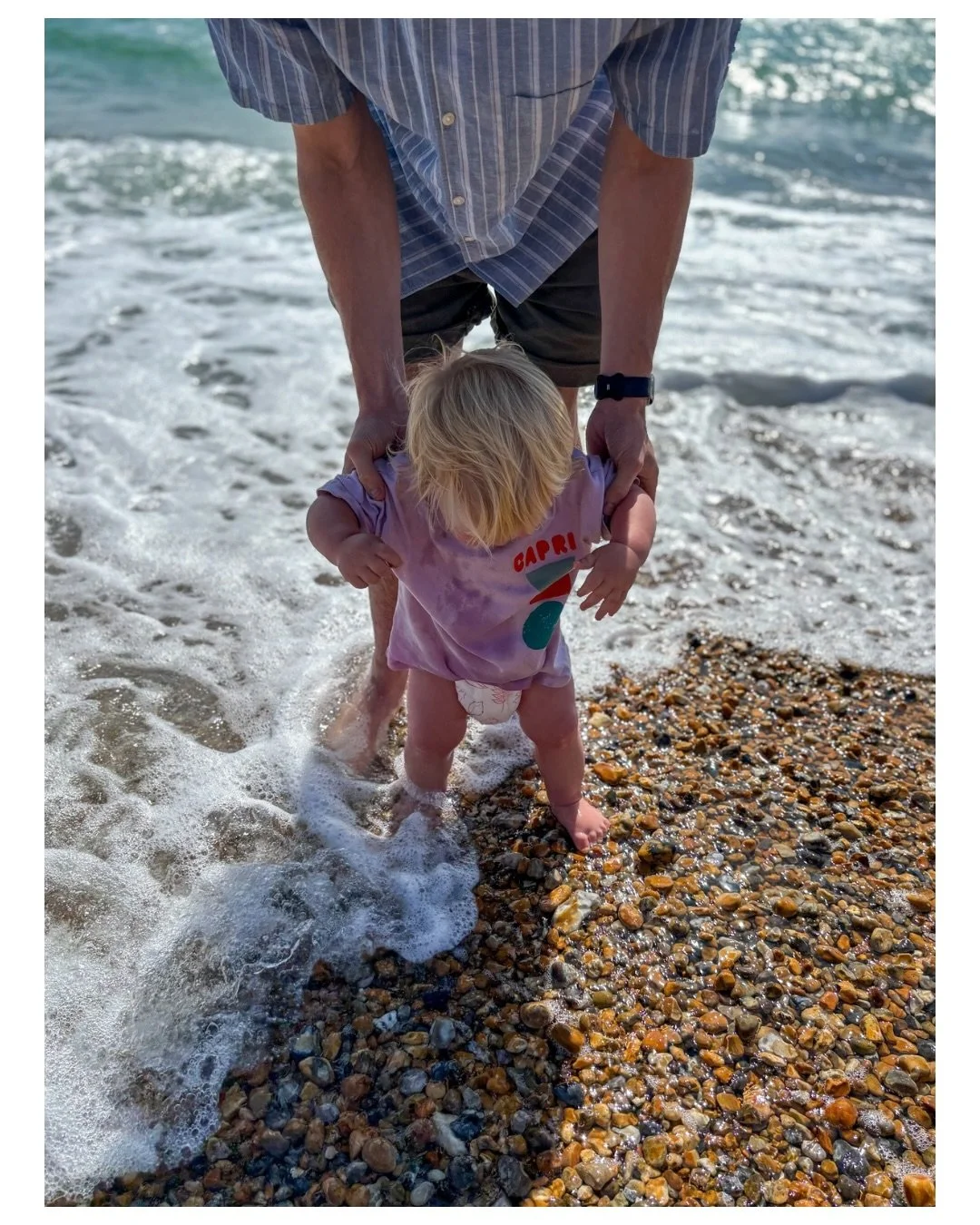 Gah, what a week. Lots of editing, another interiors shoot&hellip; and in the middle of it all our entire house-sale chain crashing to the ground after six months of waiting for it to go through. Add the relentless January feeling and it&rsquo;s very