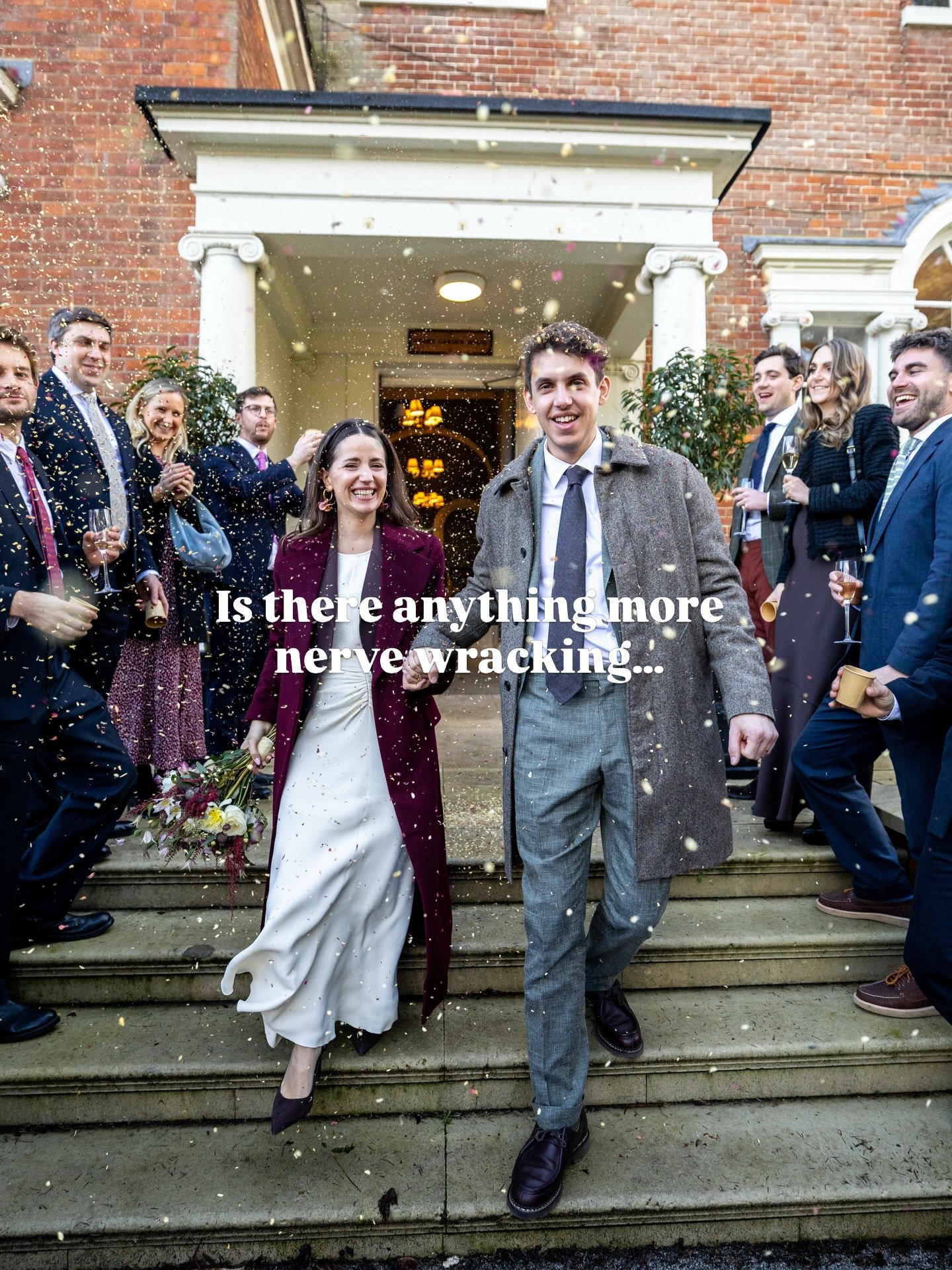 I&rsquo;d love to book one more wedding this year&mdash;come say hello (I promise, no panic involved) 🌞
#confettishot #weddingphotographer #marlowwedding