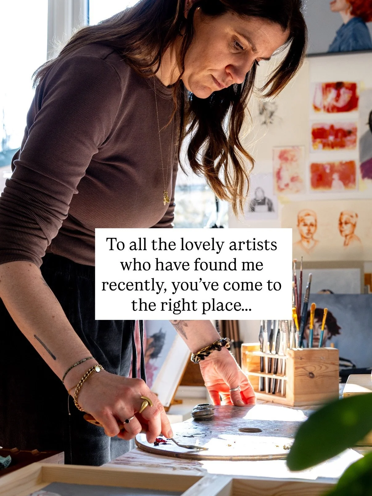 Oh hey lovely artists &mdash; so nice to see you here 👋

After years of filming and chatting with artists as a producer on @artistoftheyear, I&rsquo;ve become completely fascinated by the stories behind the work &mdash; the process, the decisions, t