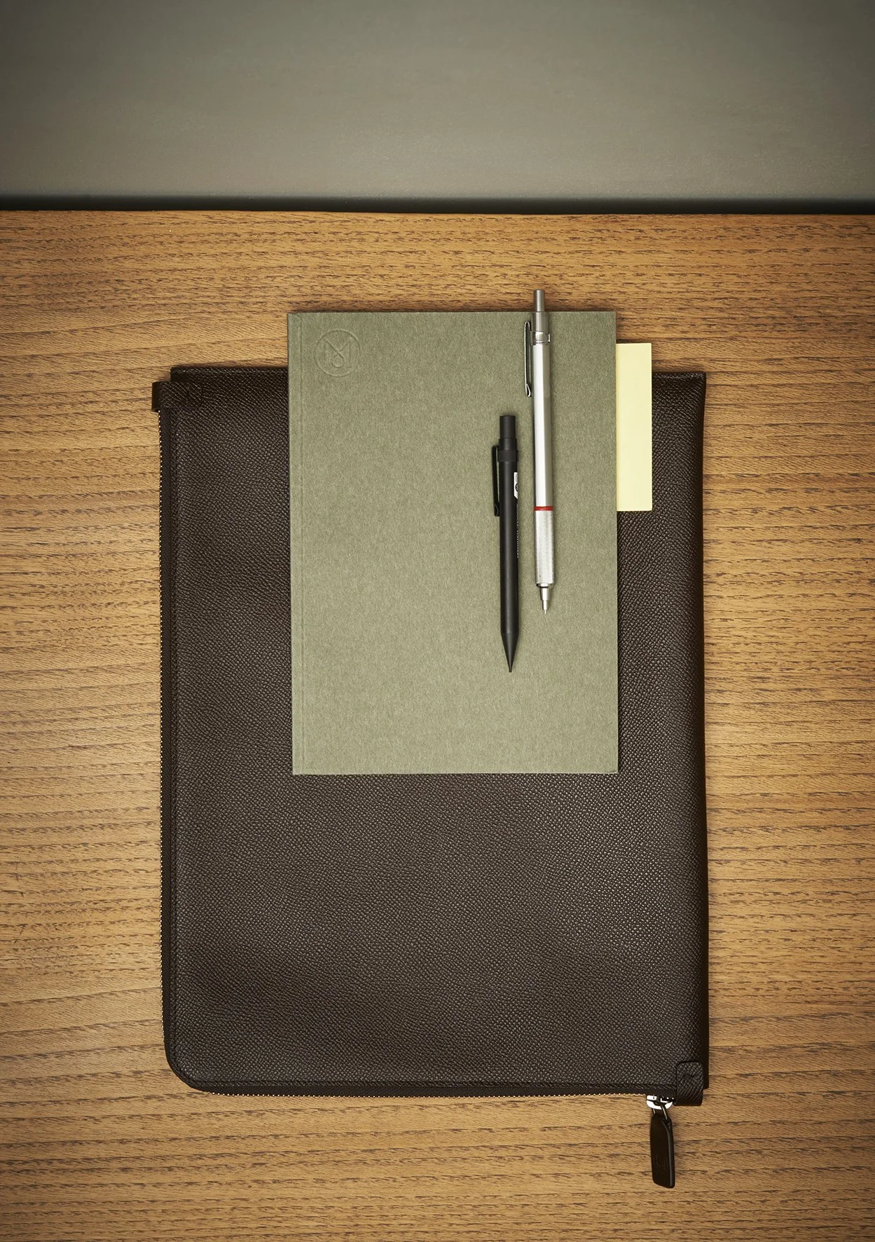 merch issue 681016.jpg