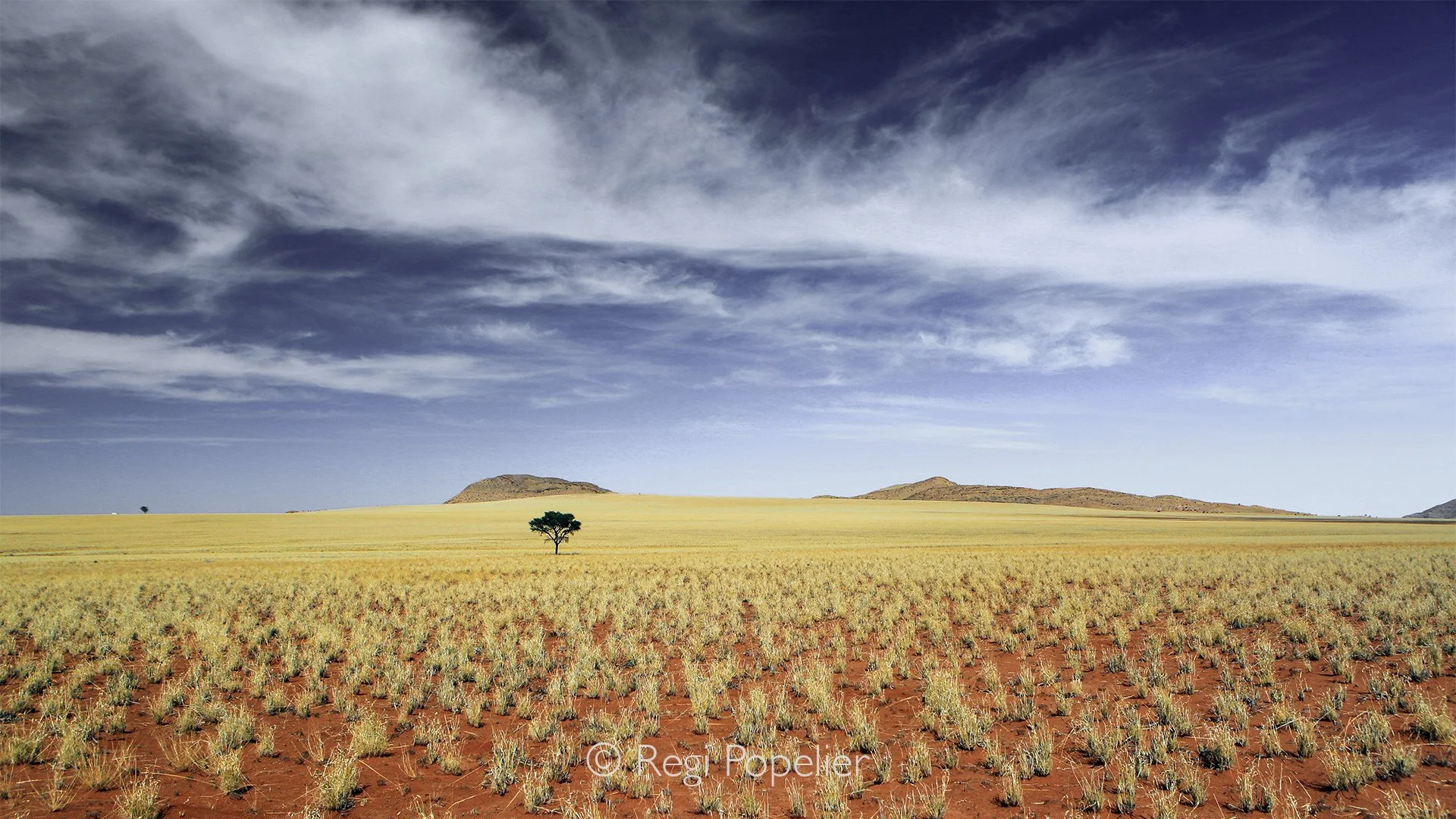 Namibia005 - Amazing Landscape.