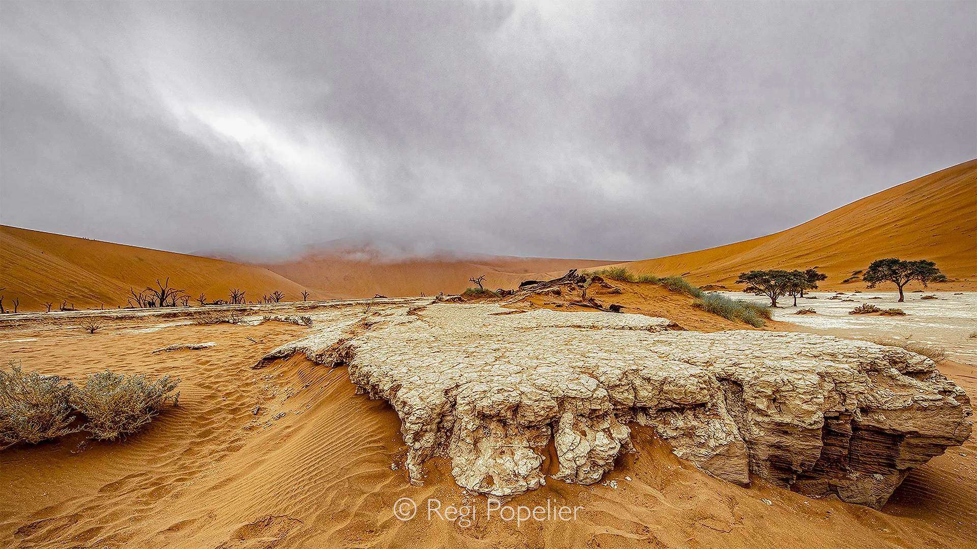 Namibia059 - From another angle.