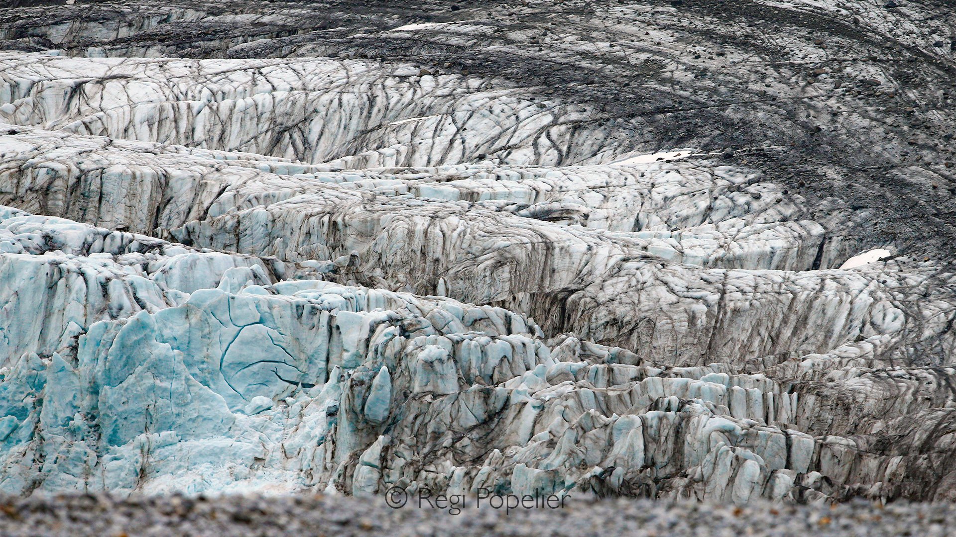 NPOLE011 - Mountains, glaciers, stretch to the horizon in one of the planet's last great wildernesses.