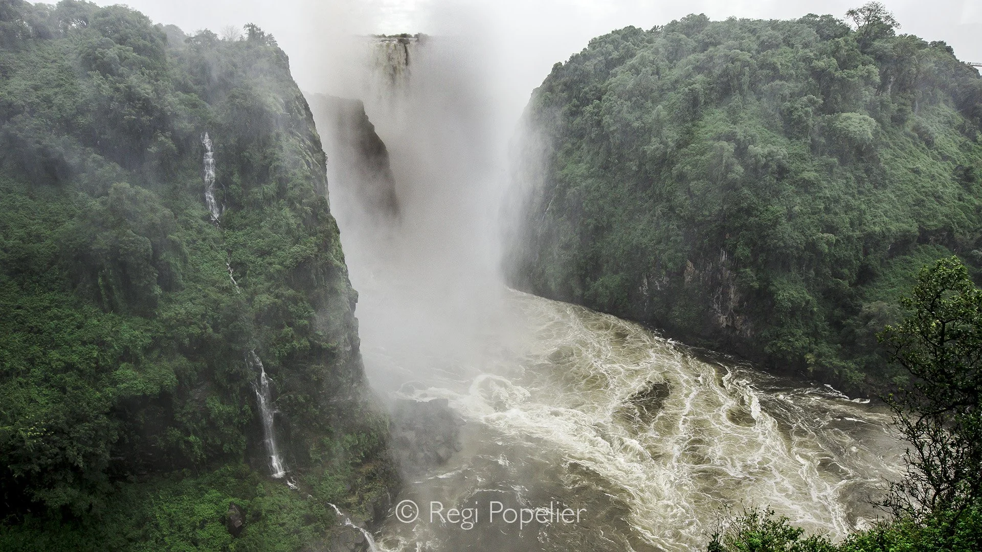 ZAMBIA042 - View from the Vic falls on the Zambian side. 