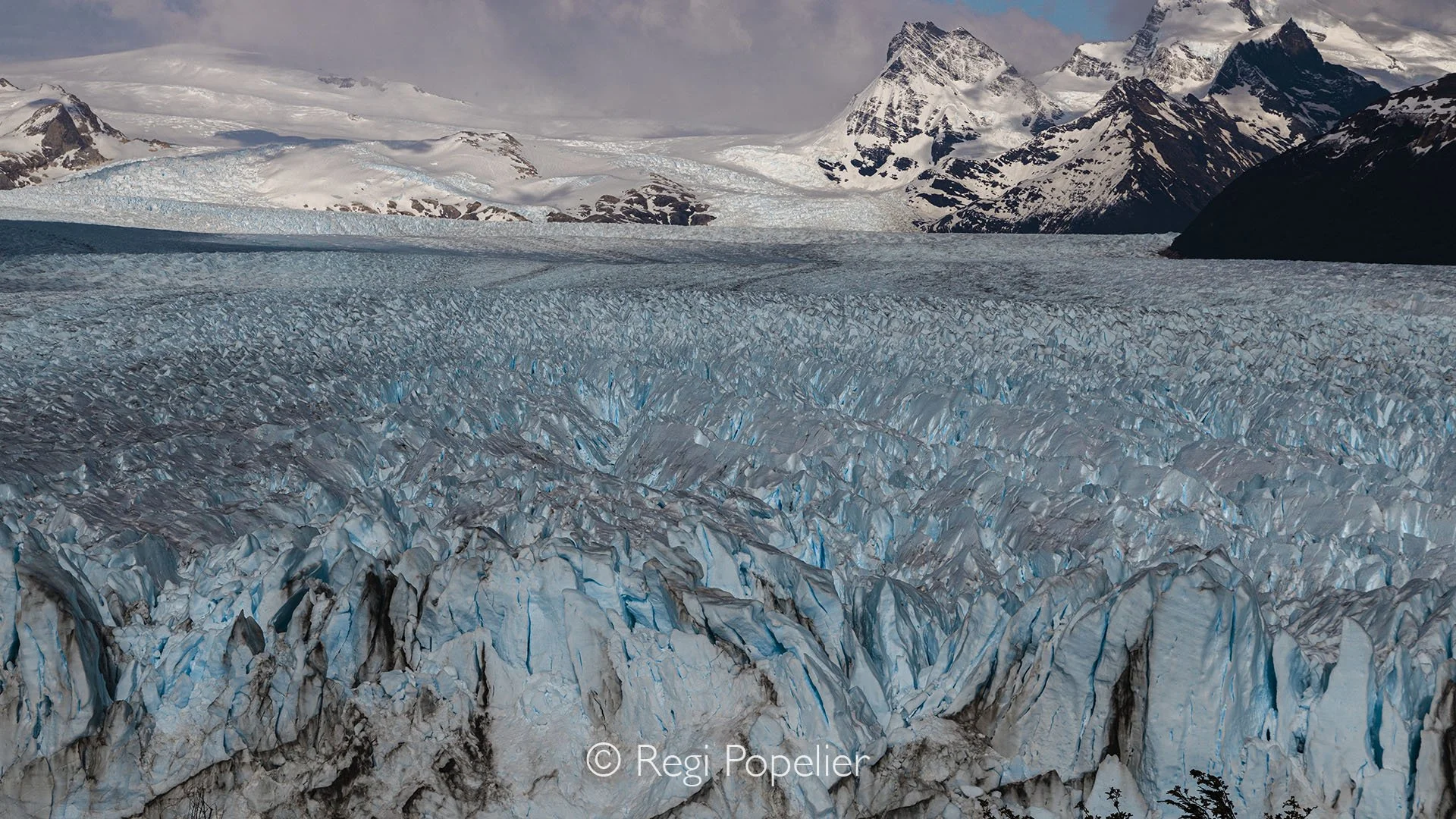 ARG018 - Perito Moreno Glacier enjoy this breathtaking general view of one of Patagonia’s most iconic natural wonders.