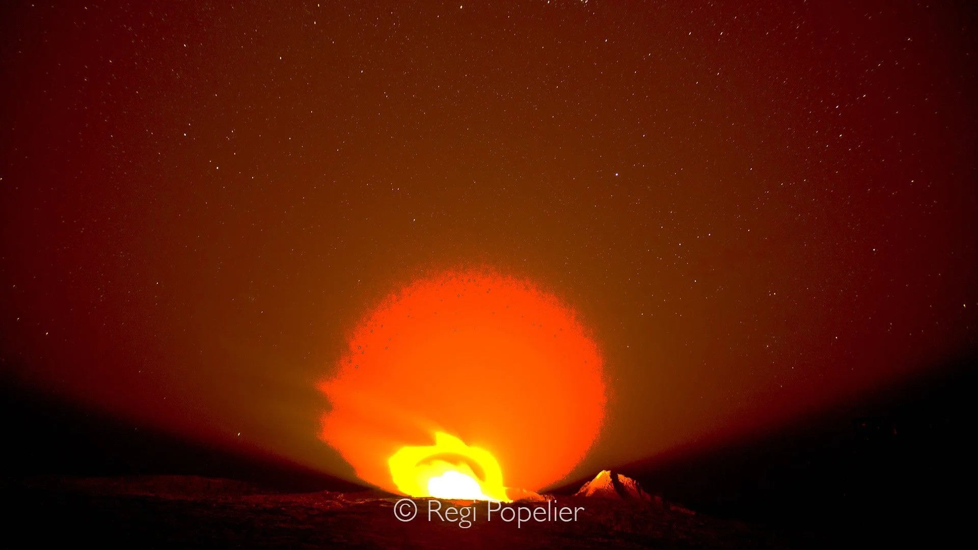 ETH049 - Before I went to sleep on the rim of the crater , still some photography to be made. 