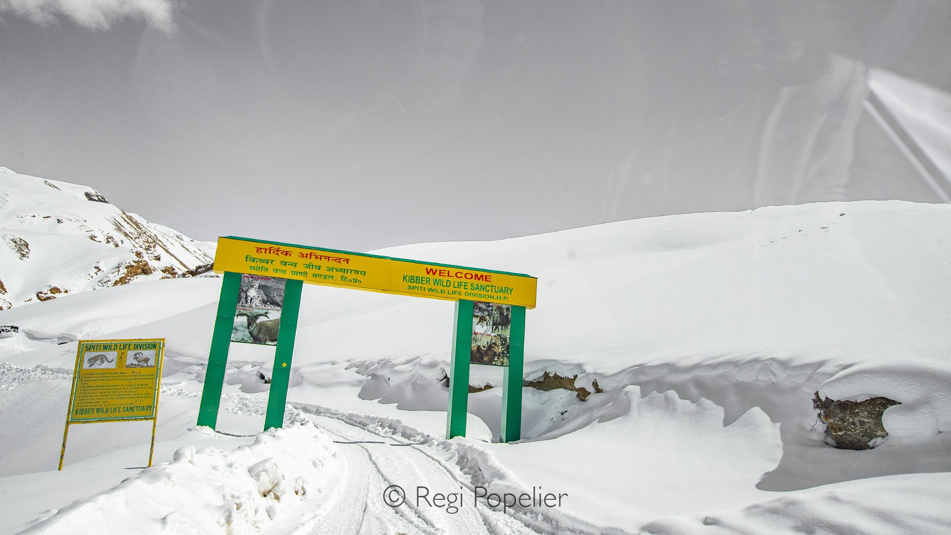 HIMA010 - The day after. Finally the destination and gate,  the adventure could start. 