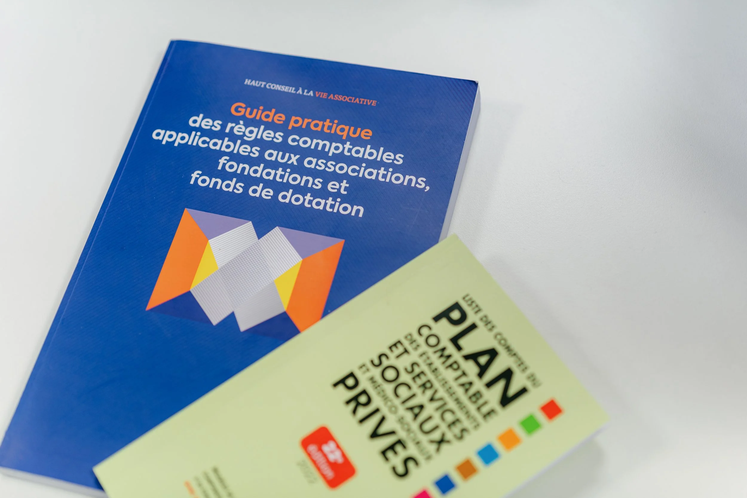 Deux pamphlets sur le domaine comptable