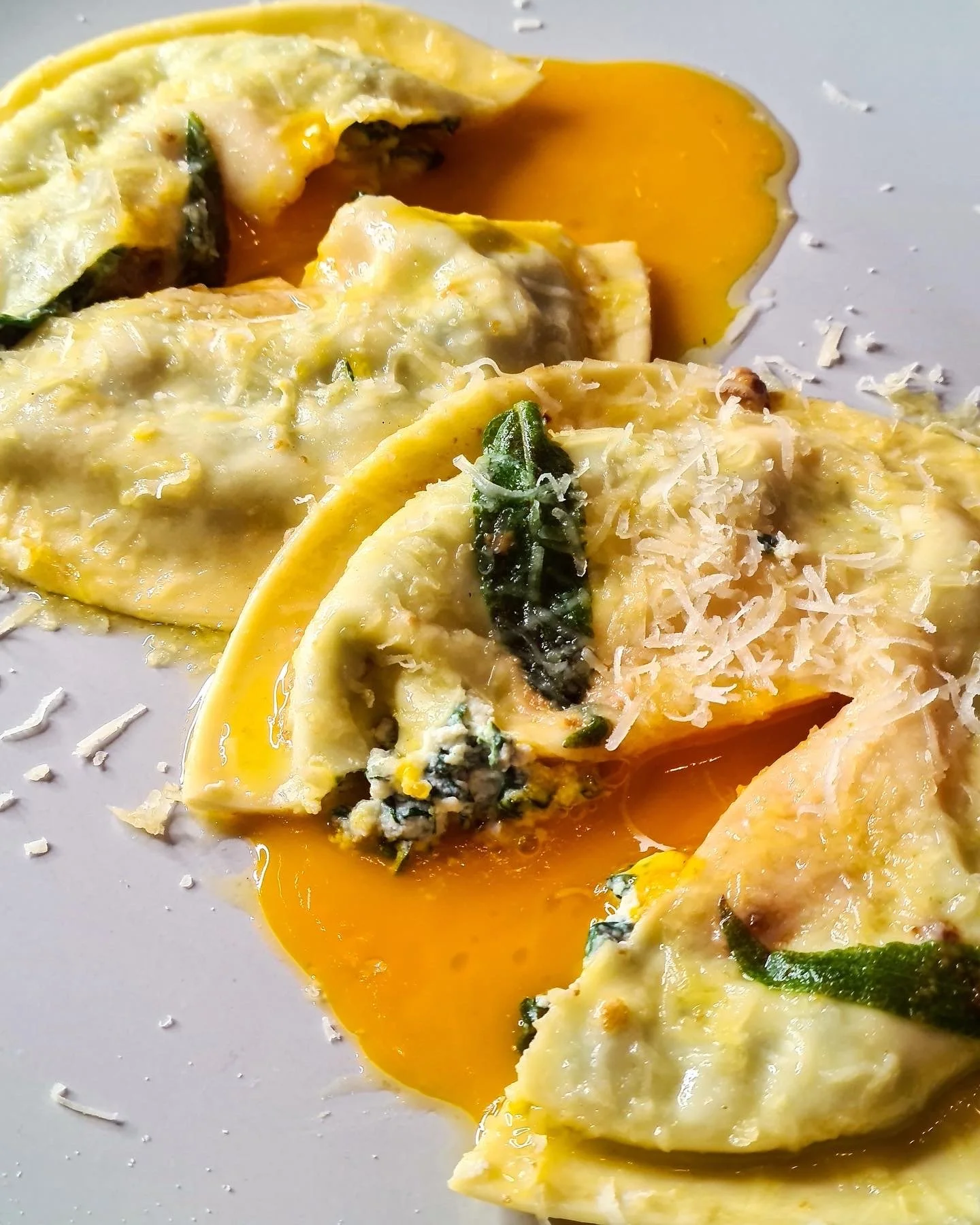 EGG YOLK RAVIOLO