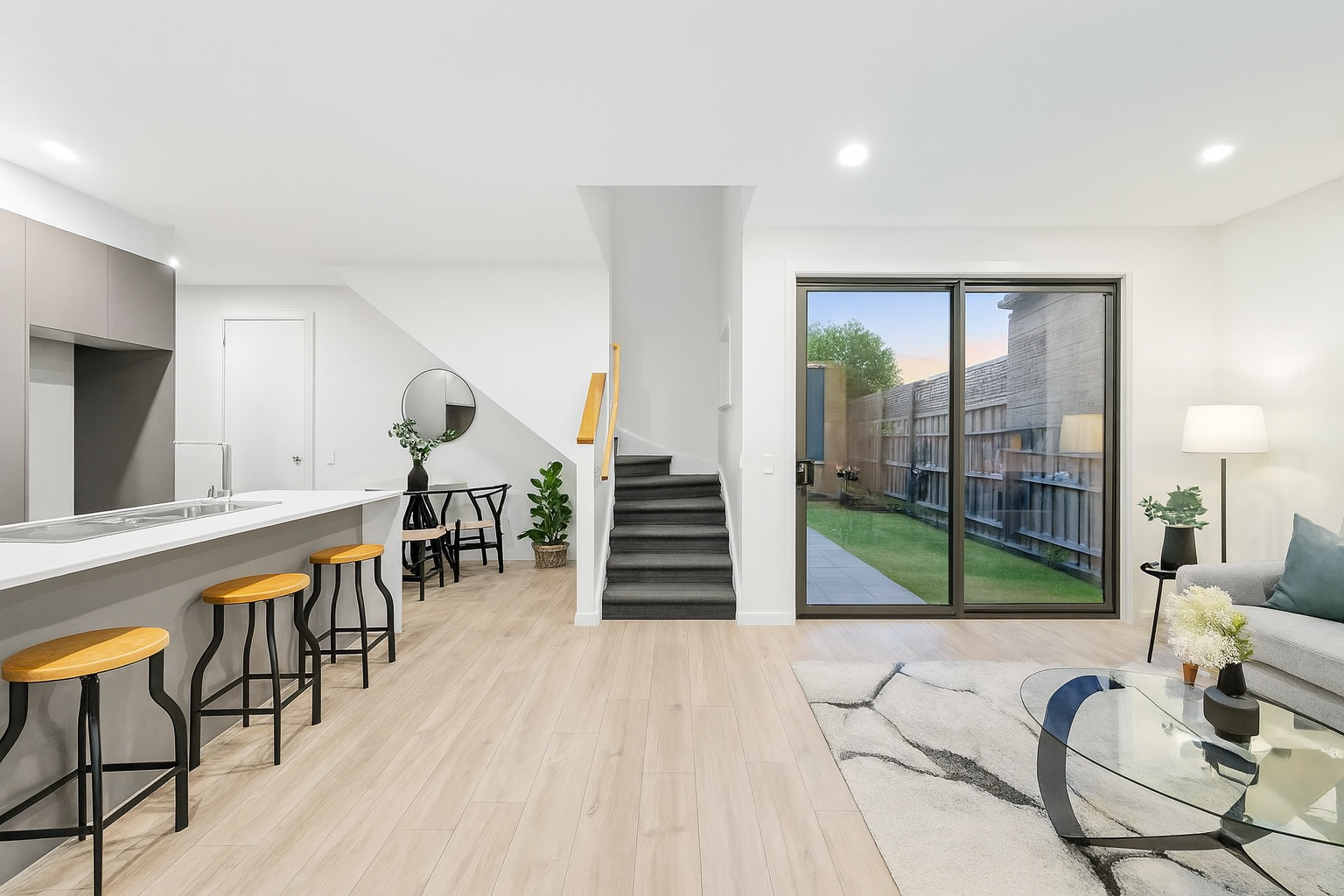 solaris-realty-open-plan-living-frankston-townhouse.png