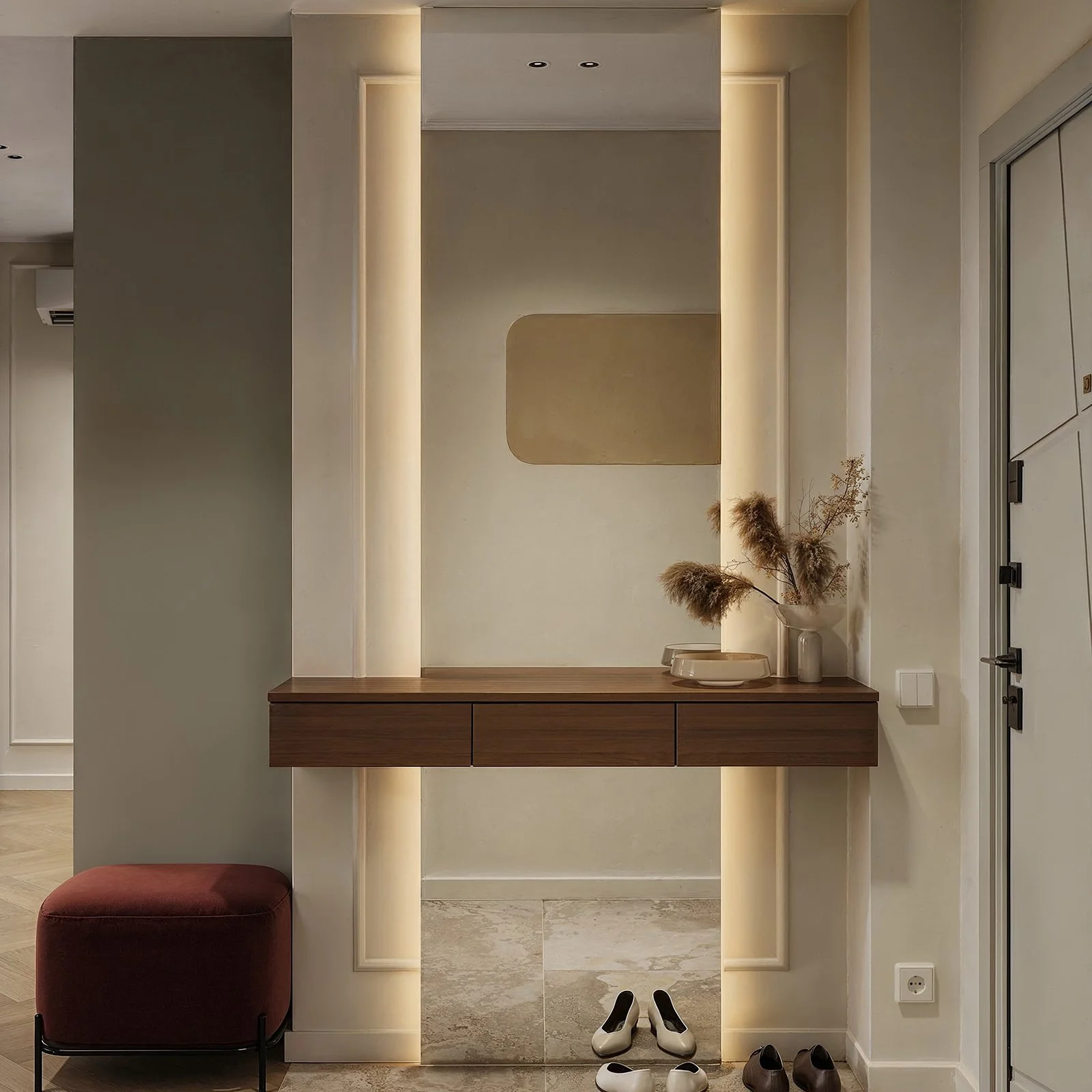 hall-modern-bordeau-verde-pastel-mic-luminos-parchet-catifea-ulmd2602 (3).jpg