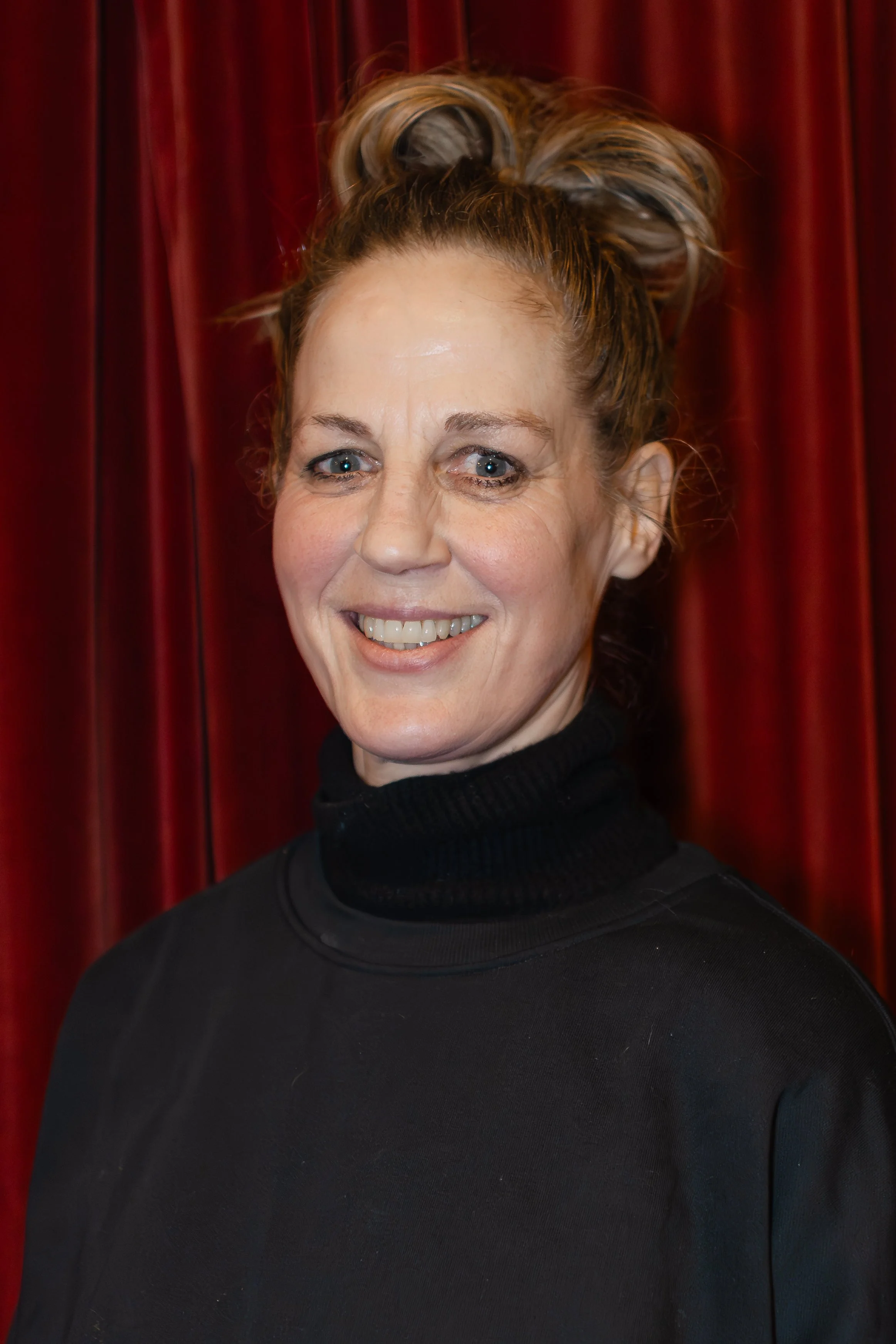 EMILY ANDERSON as VERONICA FALLON